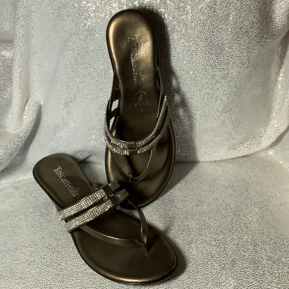 New Size 9 Bling Sandals. Made in Italy